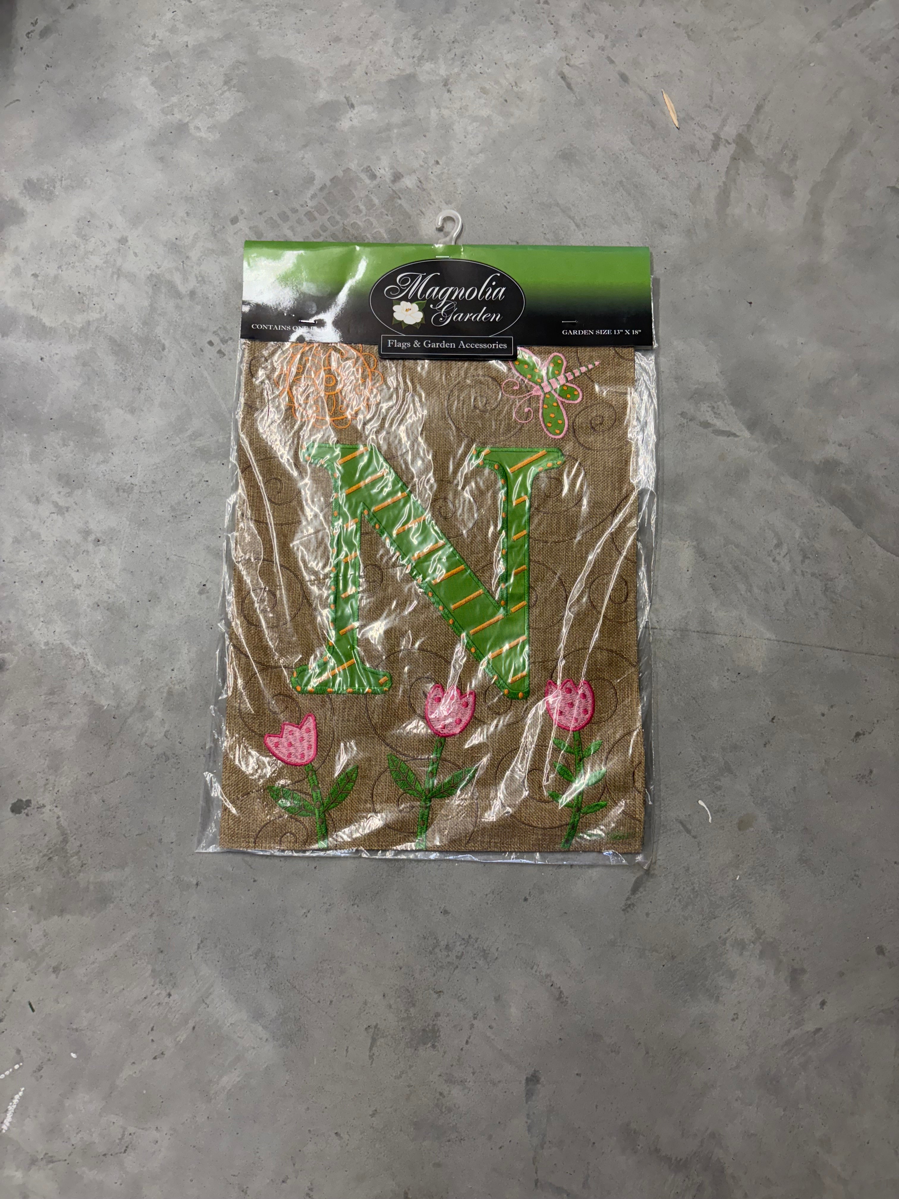 Magnolia Garden spring letter flag