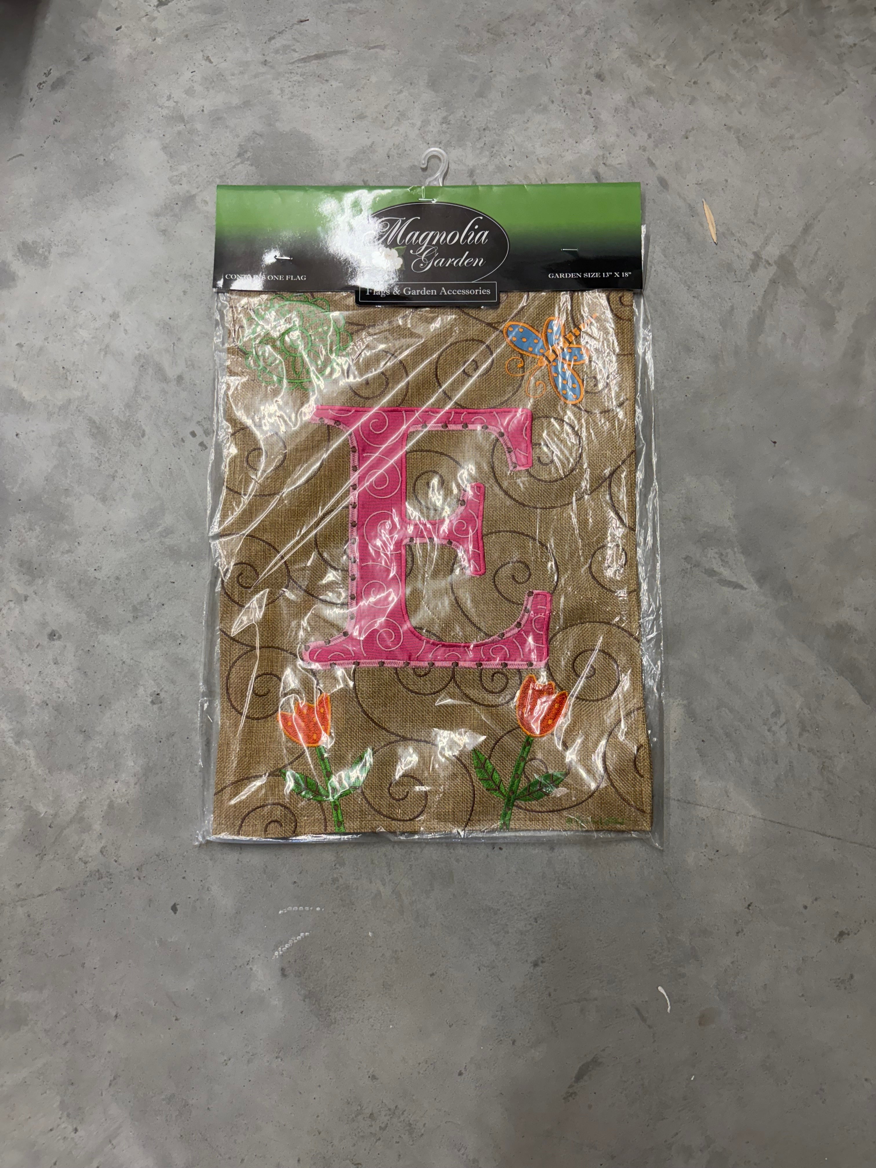 Magnolia Garden spring letter flag