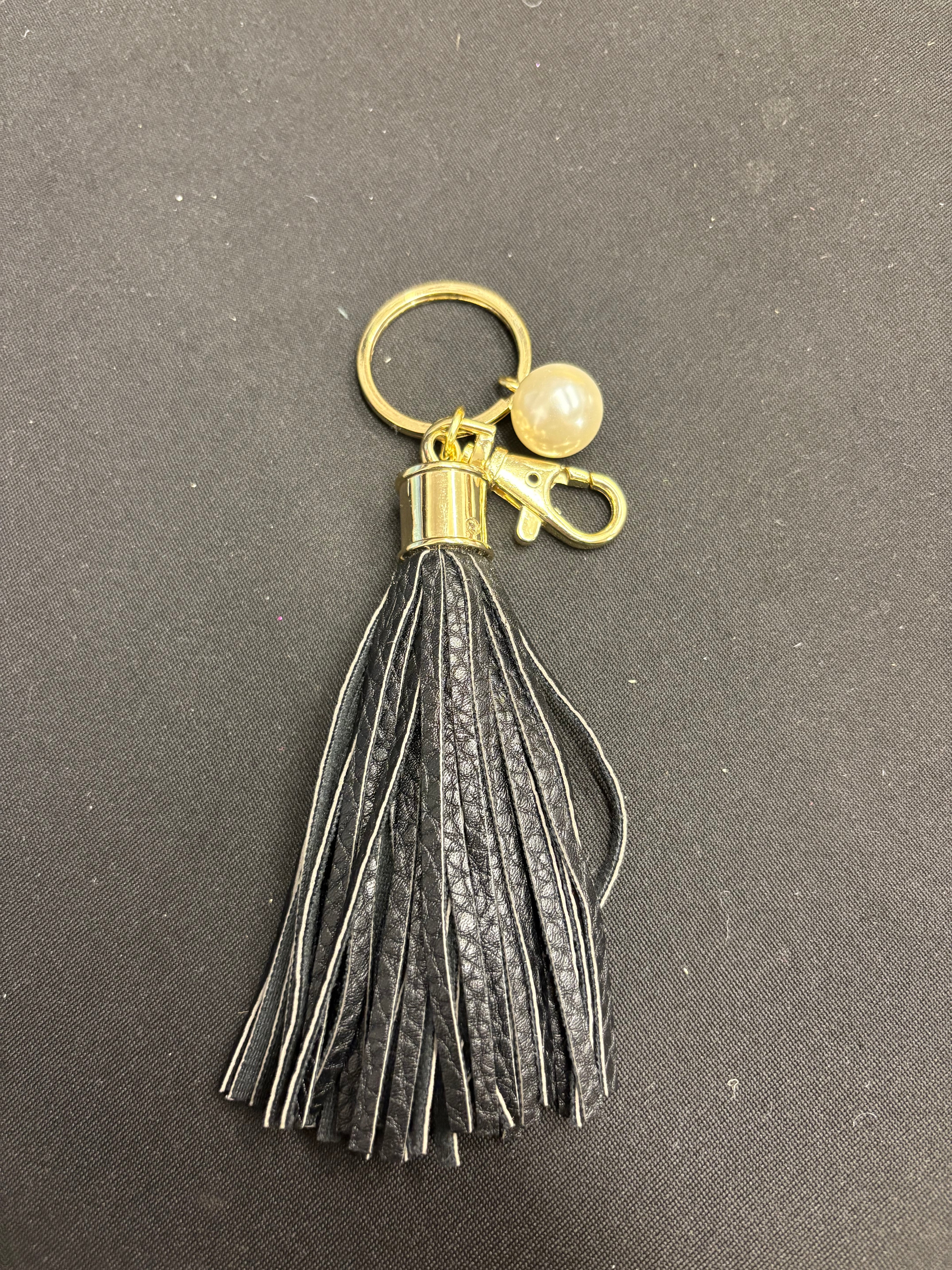 MSC black tassel with pearl and keyring