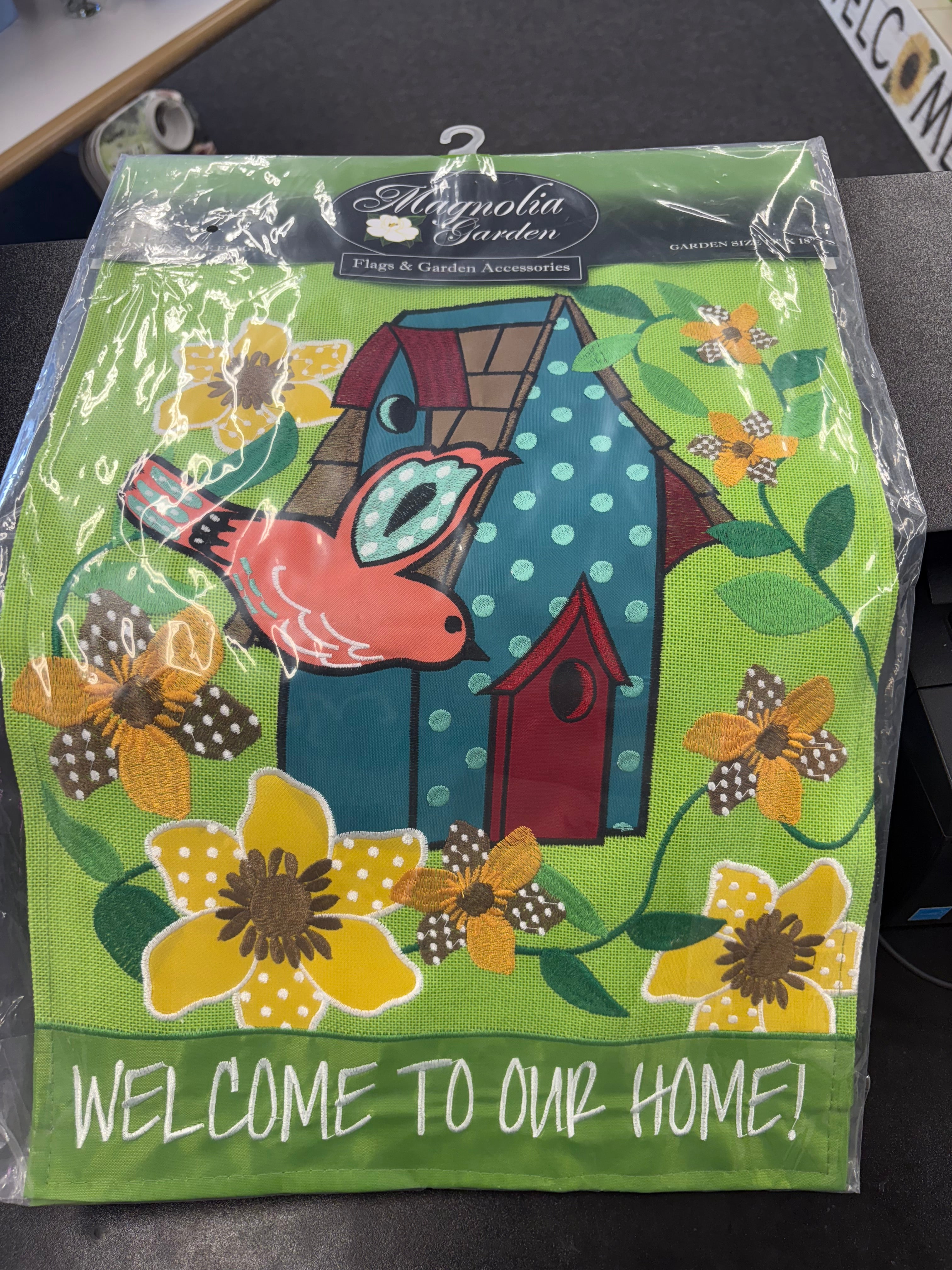 Magnolia Garden Birdhouse Garden Flag