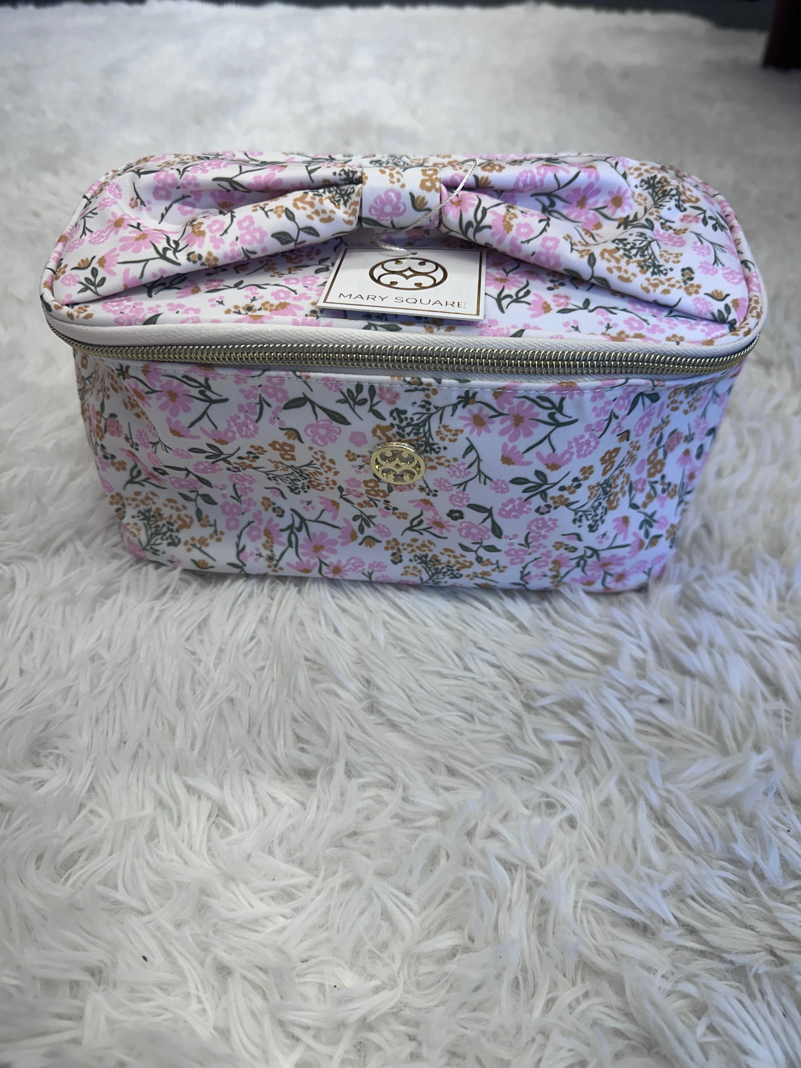 Mary Square Kiss & Makeup Bag