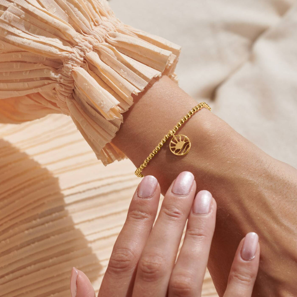 A Littles & Co Trust in the Magic of New Beginnings Stretch Bracelet